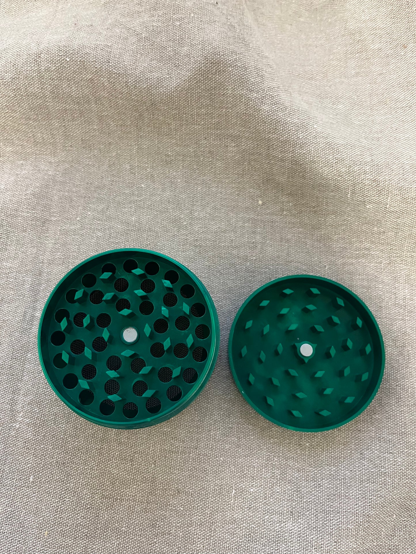 Metal Spice Grinders 63mm